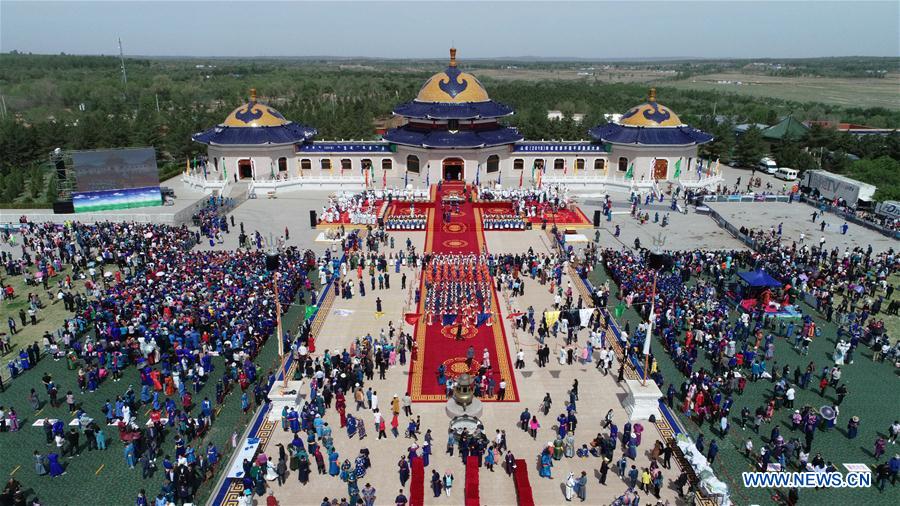 CHINA-INNER MONGOLIA-GENGHIS KHAN-MEMORIAL RITUAL (CN)