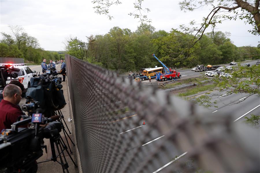 U.S.-NEW JERSEY-SCHOOL BUS-DUMP TRUCK-CRASH