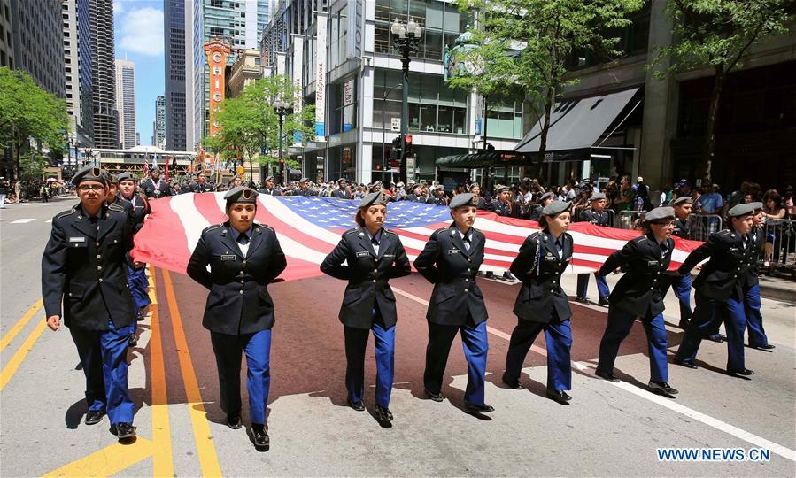 U.S.-CHICAGO-MEMORIAL DAY-PARADE