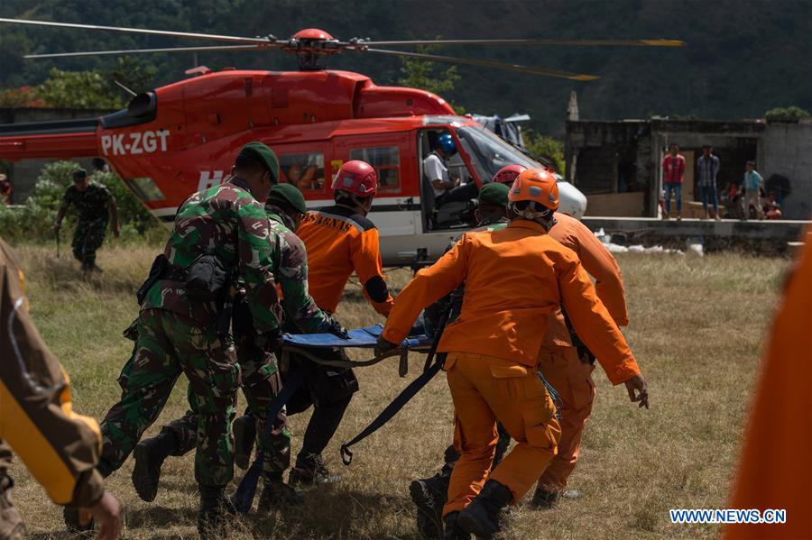 INDONESIA-EAST LOMBOK-EARTHQUAKE-AFTERMATH-EVACUATION