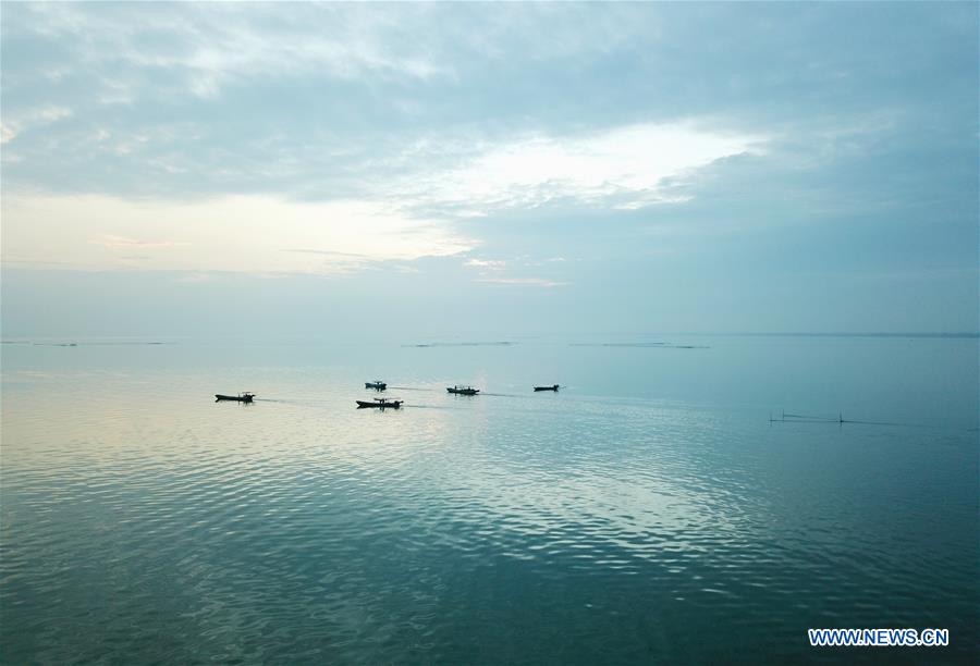 CHINA-ZHEJIANG-TAIHU LAKE-FISHING BAN-END (CN)