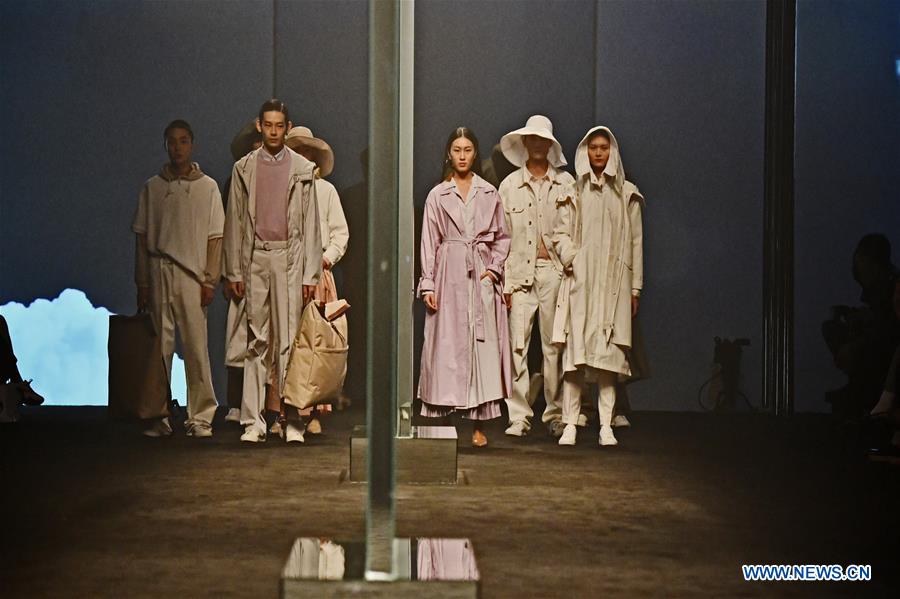 #CHINA-SHANGHAI-FASHION WEEK (CN)