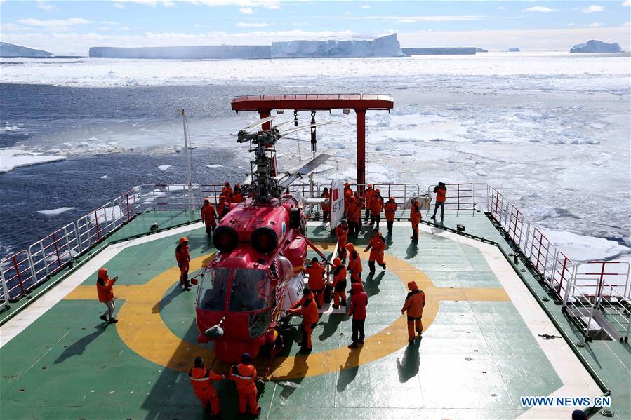 CHINA-XUELONG-ANTARCTIC RESEARCH EXPEDITION-ANTARCTIC CIRCLE (CN)