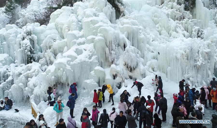 XINHUA PHOTOS OF THE DAY