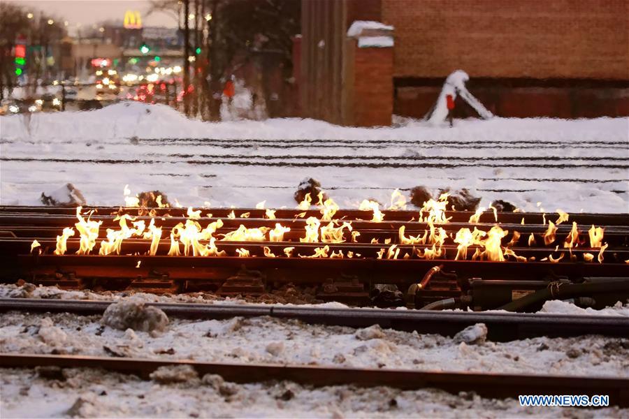 U.S.-CHICAGO-EXTREME COLD-TRAIN TRACK-FIRE