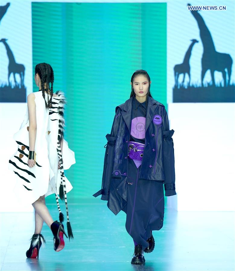 CHINA-BEIJING-FASHION WEEK (CN)