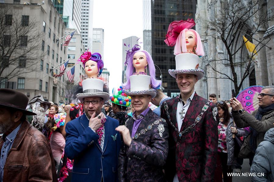 U.S.-NEW YORK-EASTER PARADE-BONNET FESTIVAL