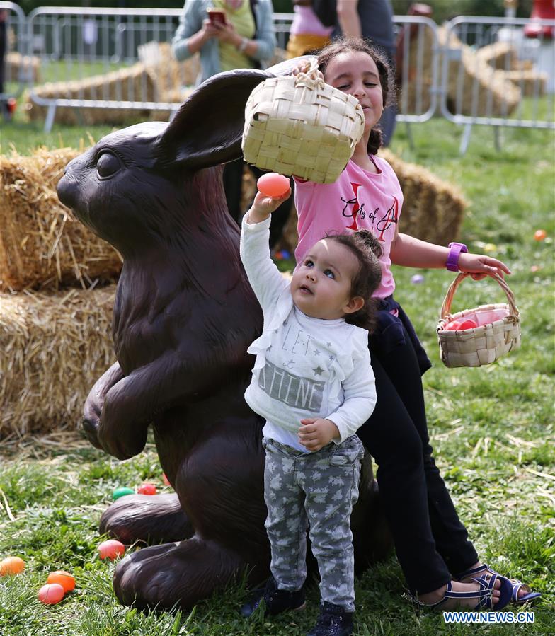 FRANCE-PARIS-EASTER-CELEBRATION