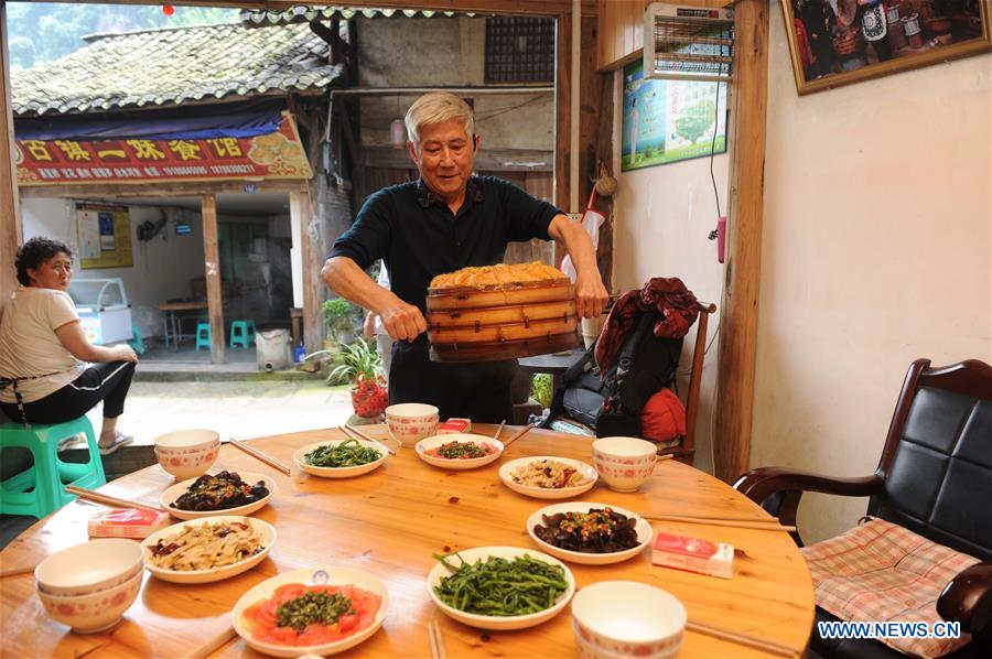 CHINA-GUIZHOU-CHISHUI-CUISINE (CN)