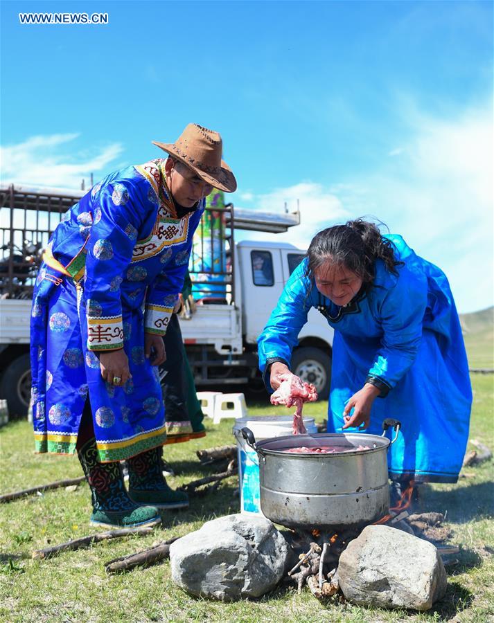 CHINA-INNER MONGOLIA-HERDSMEN-MIGRATION (CN)