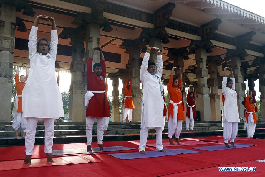 SRI LANKA-COLOMBO-YOGA