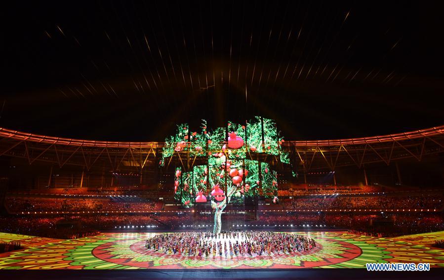 (SP)CHINA-ZHENGZHOU-NATIONAL TRADITIONAL GAMES OF ETHNIC MINORITIES-OPENING CEREMONY (CN)