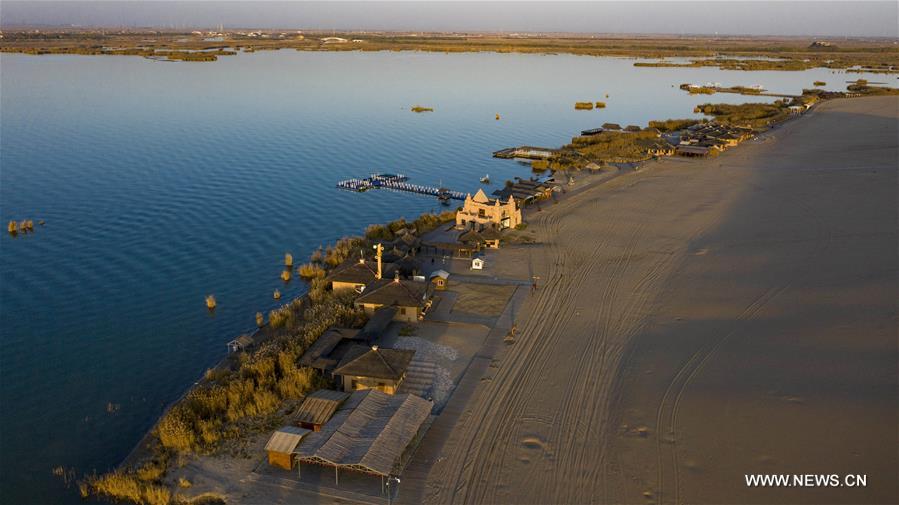 CHINA-NINGXIA-SHAHU LAKE-SCENERY (CN)