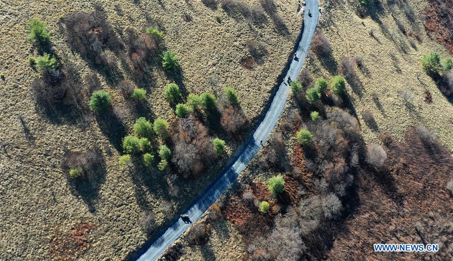 CHINA-SHAANXI-ANKANG-LANGAO-PRAIRIE-SCENERY (CN)