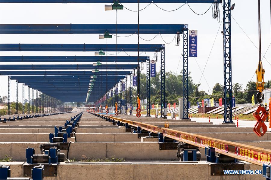 LAOS-VIENTIANE-CHINA-RAILWAY-FIRST-WELDING