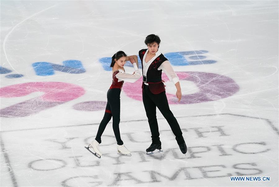 (SP)SWITZERLAND-LAUSANNE-WINTER YOG-FIGURE SKATING- MIXED NOC TEAM