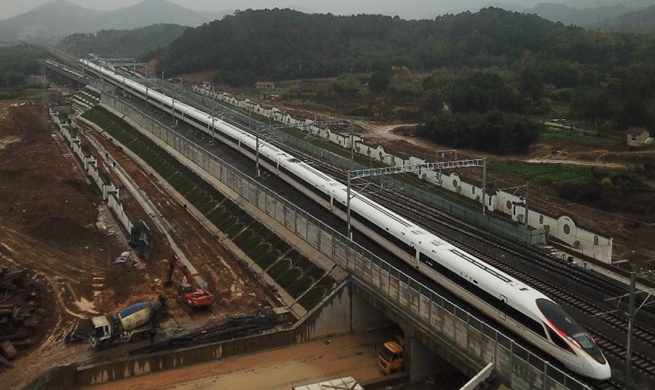 China to put 10 new railways into service by end-2018