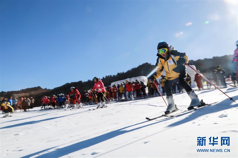 （新華全媒頭條·圖文互動）（6）同筑冰雪強國夢——寫在中國冬奧健兒出征前夕