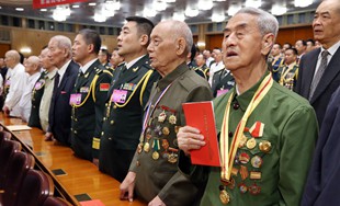 慶祝中國人民解放軍建軍90周年大會(huì)隆重舉行