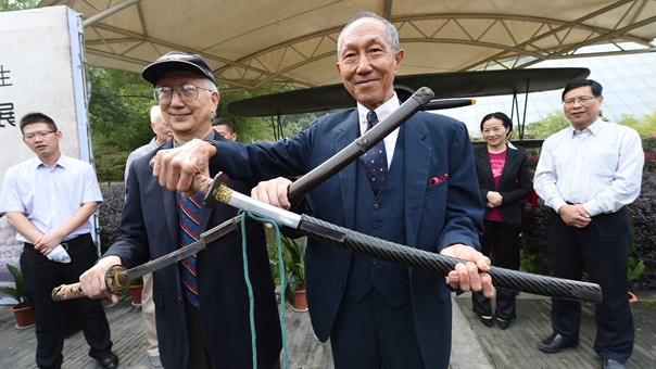 南京抗日航空烈士紀念館獲贈日軍投降臺灣獻降軍刀