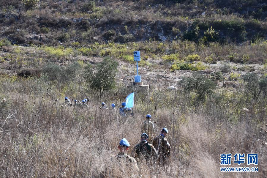 （國際·圖文互動）（3）披荊斬棘穿越“死亡地帶”——記中國新一批赴黎維和官兵首次“藍線”勘察